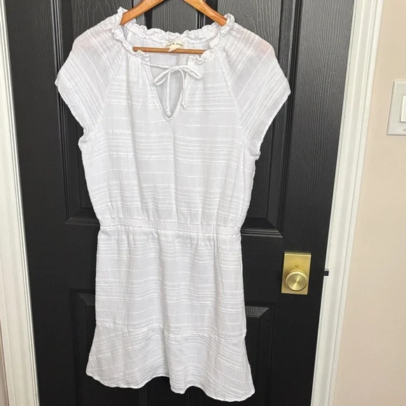 Cloth and Stone White Ruffle Sleeve Dress - Picture 2 of 5